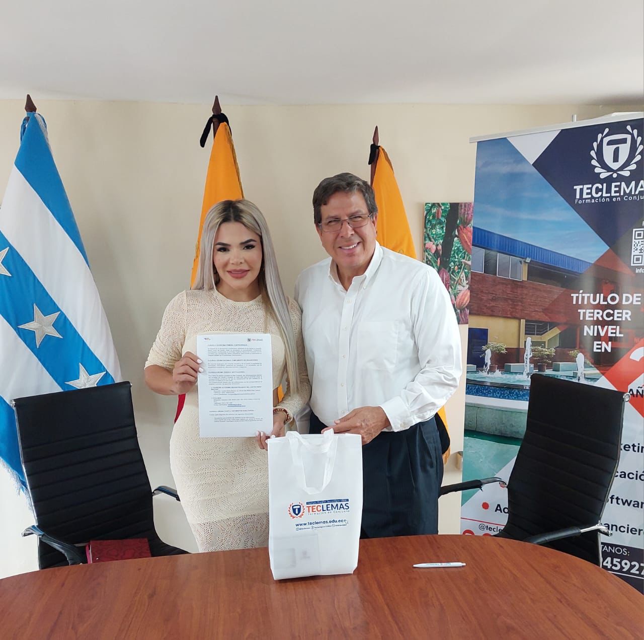 Firma De Convenio Interinstitucional Con El Gad De Sim N Bol Var